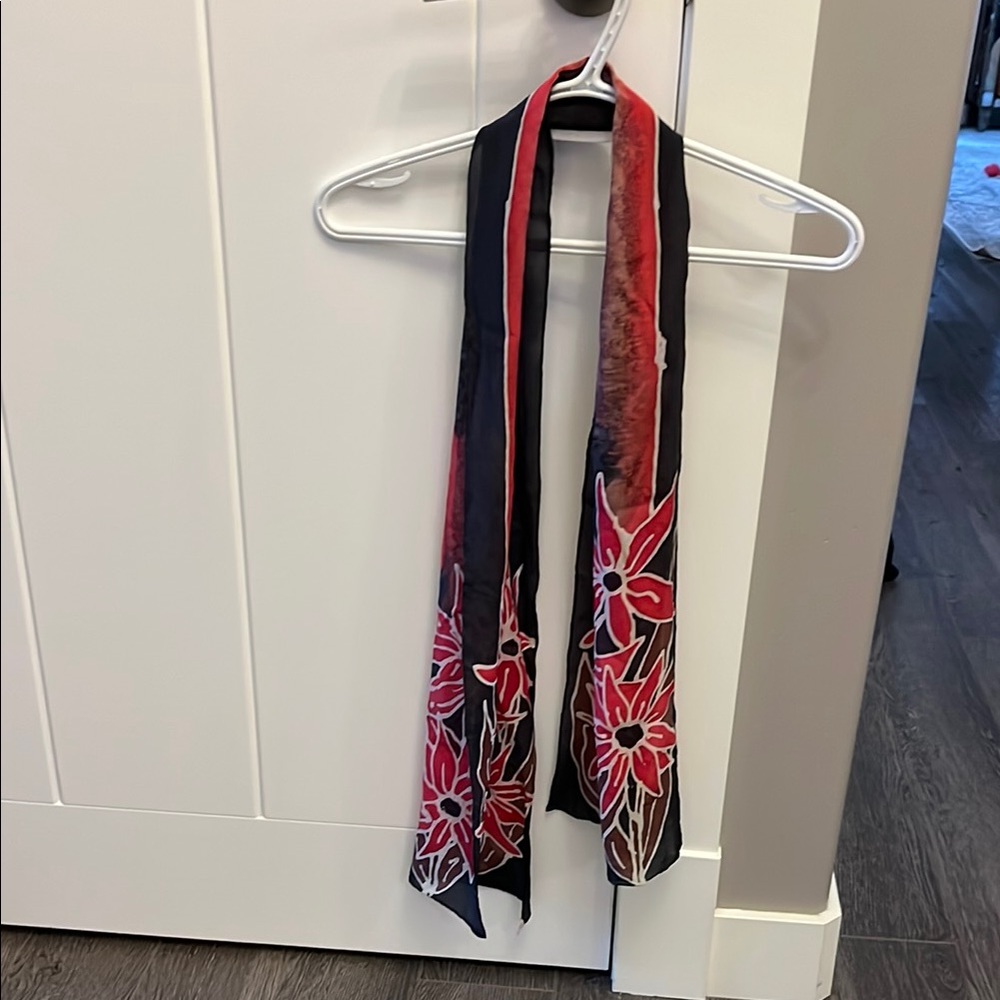 100% silk Floral Black and Red Women's Scarf